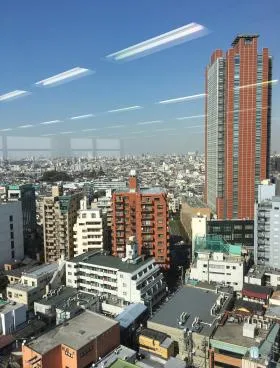 サンタワーズビルの外観