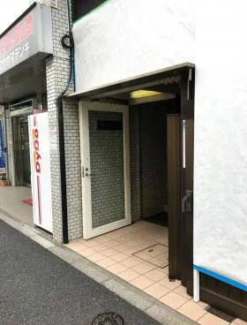 甲山ビルの外観