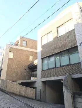 マヤ信濃町2番館の外観