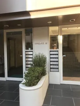 マヤ信濃町2番館の外観