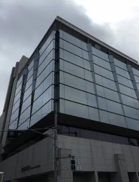 JR信濃町ビルの外観