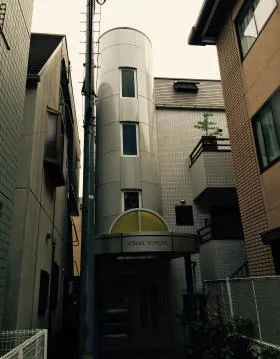 ボルベール四谷の外観