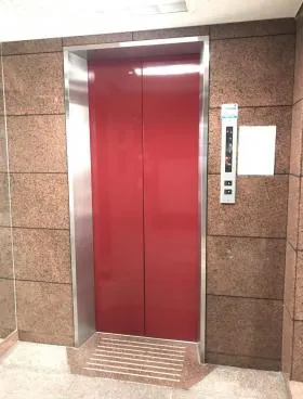 愛住ビルの外観