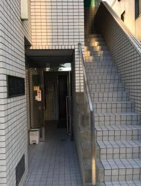 磯部ビルの外観
