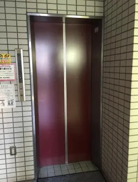 磯部ビルの外観