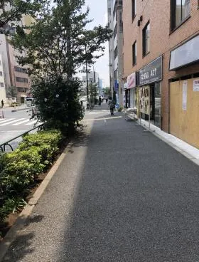 ニュー信濃町ハイツビルの外観