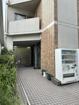 玉盛ビルの外観