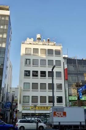 仲芳屋ビルの外観