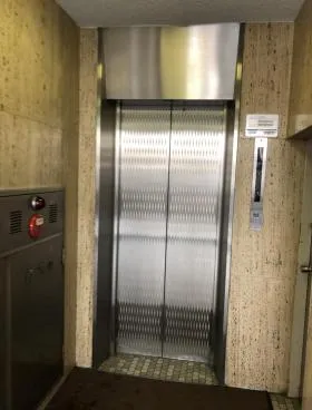 三宅ビルの外観