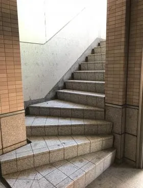 第5三和ビルの外観