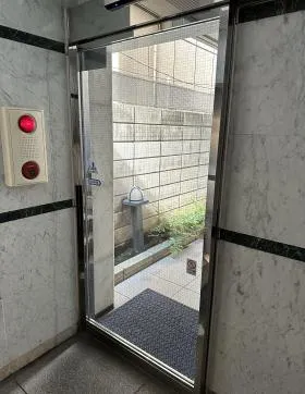 四谷高木ビルの外観