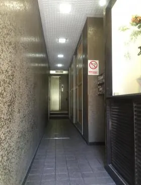津乃国屋ビルの外観