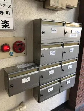 福島ビルの外観