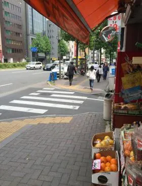 Fビルの外観
