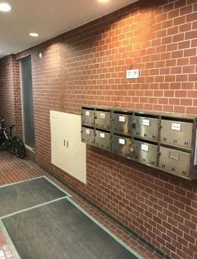 三栄ビルの外観