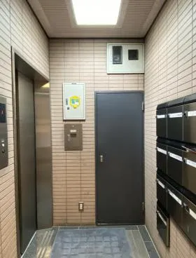 Biz Feel 四谷三丁目の外観