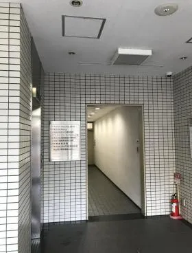 明治安田生命中目黒ビルの外観