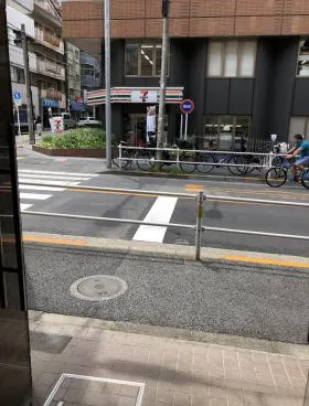 市川ビルの外観