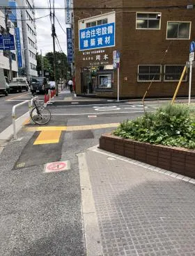 市川ビルの外観