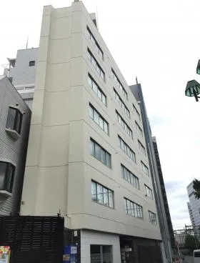 21山京ビルの外観