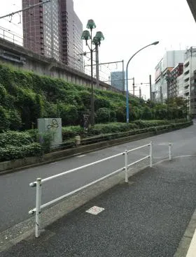 21山京ビルの外観