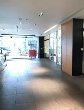 コリドースクエア銀座7丁目(旧銀座同和)の外観