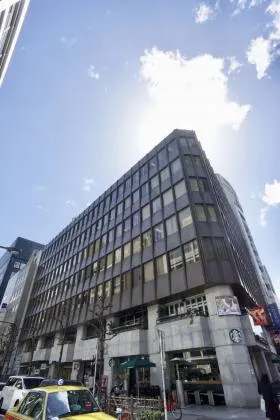 コリドースクエア銀座7丁目(旧銀座同和)の外観