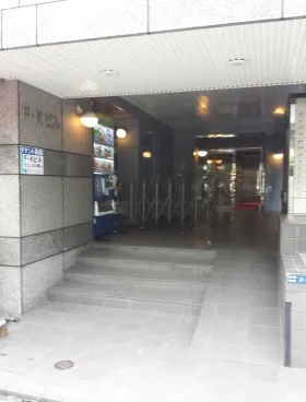 FKビルの外観