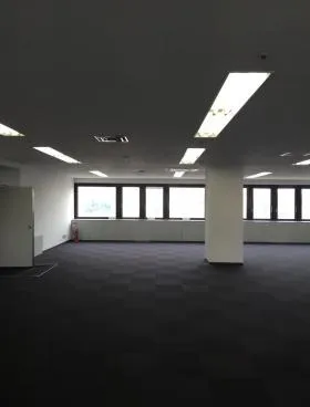 オーク南麻布ビルの外観
