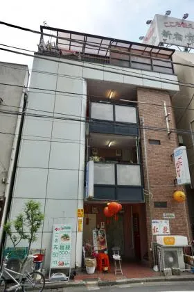 鷺谷ビルの外観