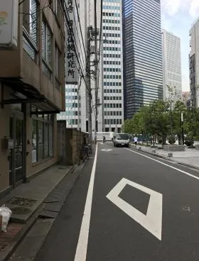 鷺谷ビルの外観