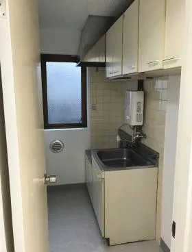 柏木片桐屋ビルの外観