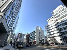 クローバー青山・ONEの外観