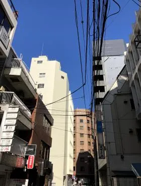 西新宿ウインズビルの外観