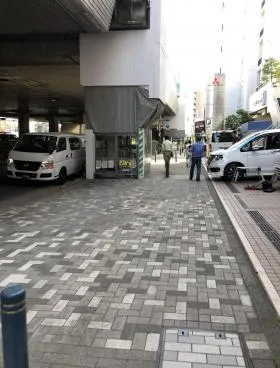 NAC港ビルの外観