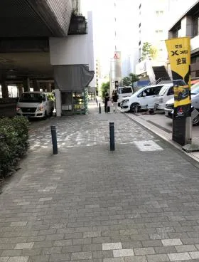 NAC港ビルの外観