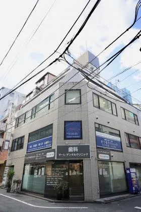 ミクラ西新宿ビルの外観