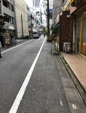 ミクラ西新宿ビルの外観
