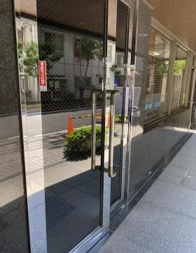 西新宿AIビルの外観