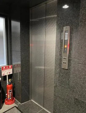 西新宿AIビルの外観