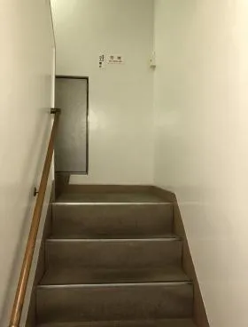 小沢ビルの外観