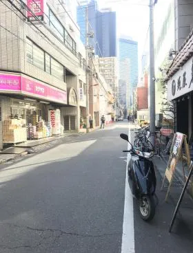 新宿東海ビルの外観