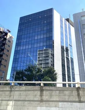 KDX新宿6丁目ビルの外観