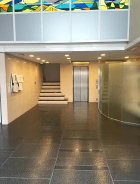 ストーク西新宿ビルの外観