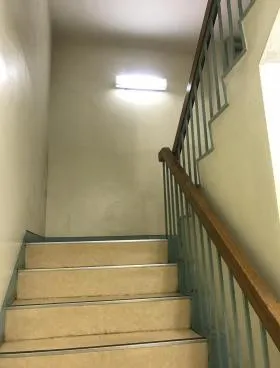 興亜第2マンションビルの外観