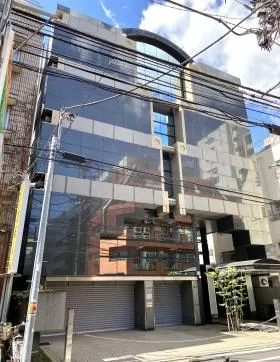 KDX西新宿ビルの外観