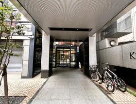 KDX西新宿ビルの外観