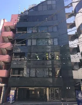 KDビルの外観
