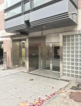 Daiwa新宿ウエストビルの外観