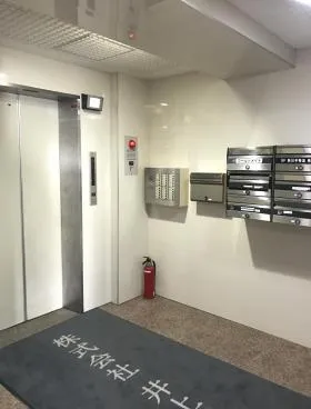 井上ビル10号館の外観